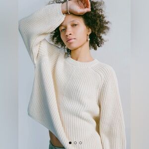 OZMA Elia Crew in Ecru